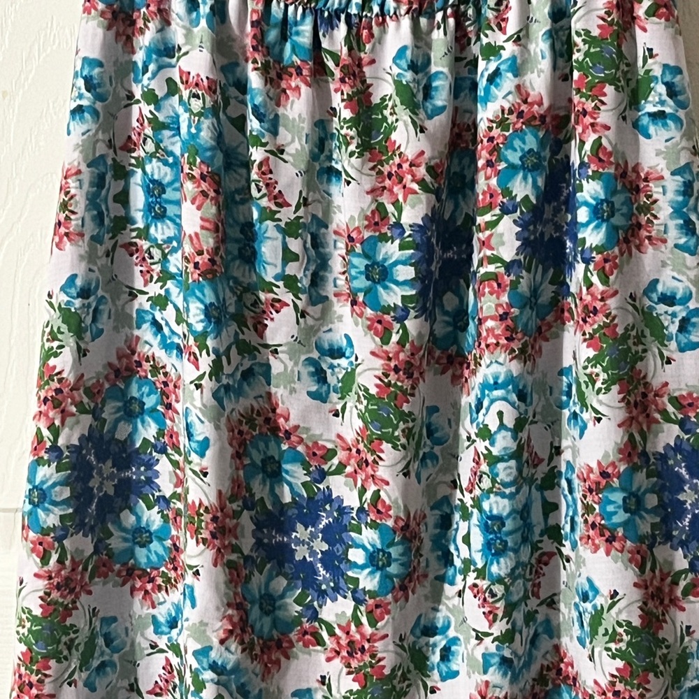 Everly Multicolor Floral Ruffle Dress - Picture 3 of 9